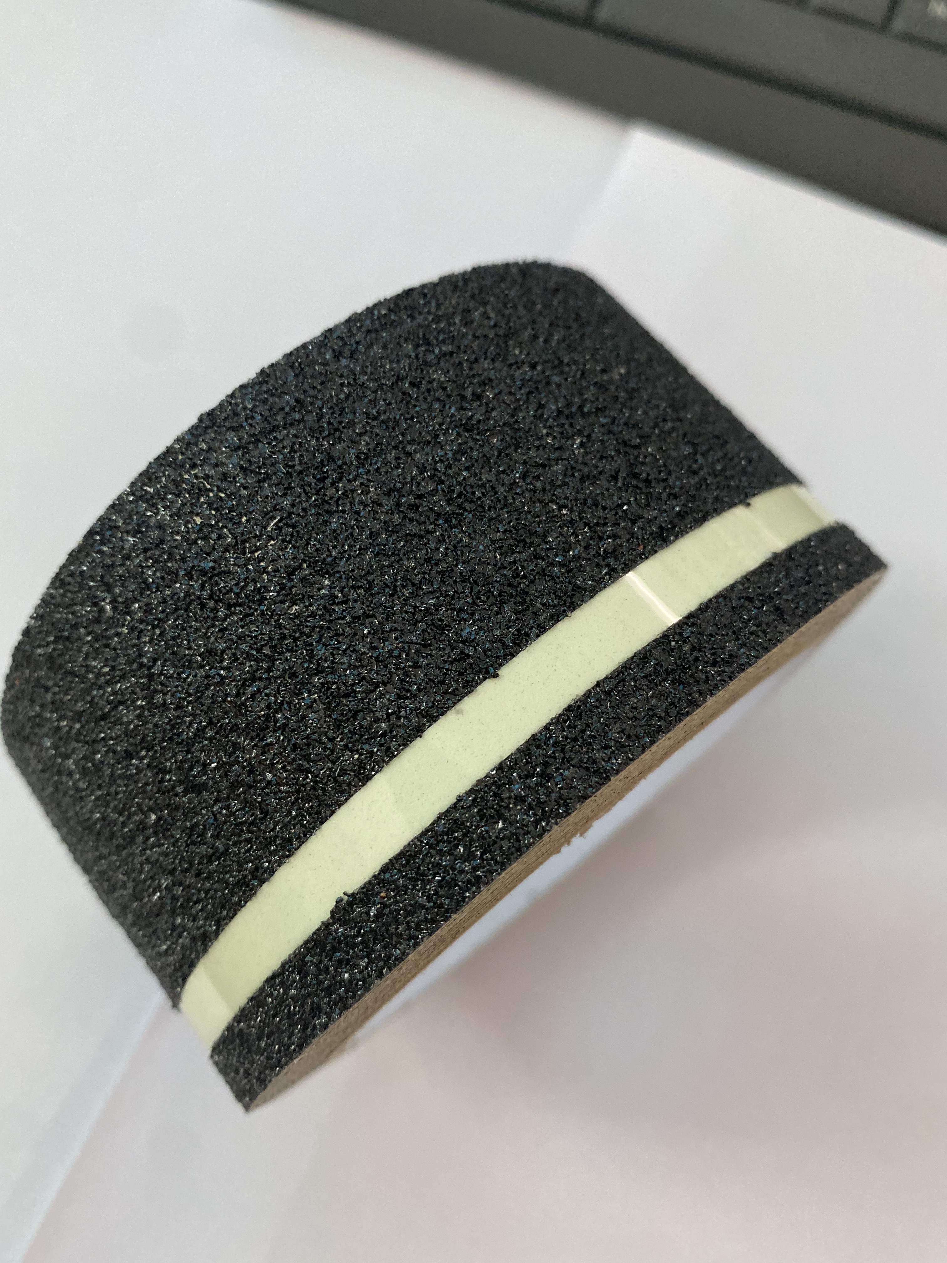 NKE12-L 0.6mm Side Phosphorescent Anti-Skid Tape